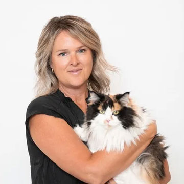 Andrea Edwards RVT